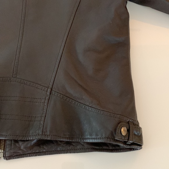 Cole Haan genuine leather jacket with detachable cotton jersey hood. ✨LIKE NEW✨ - Picture 5 of 15